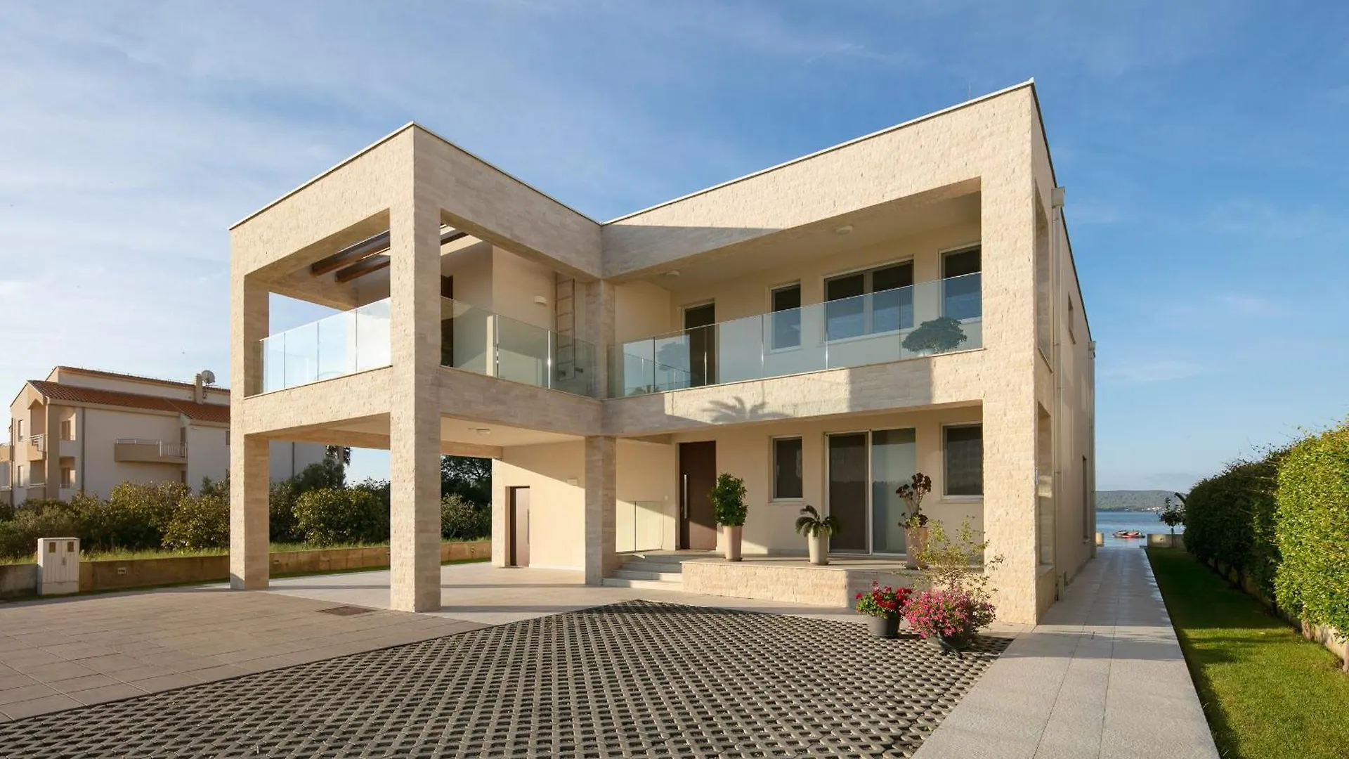 Beautiful Villa Sale Sukosan